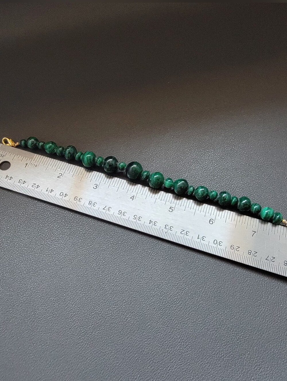 Vintage Genuine Malachite Beaded Bracelet | Graduated Green Stone Beads - Picture 8 of 9
